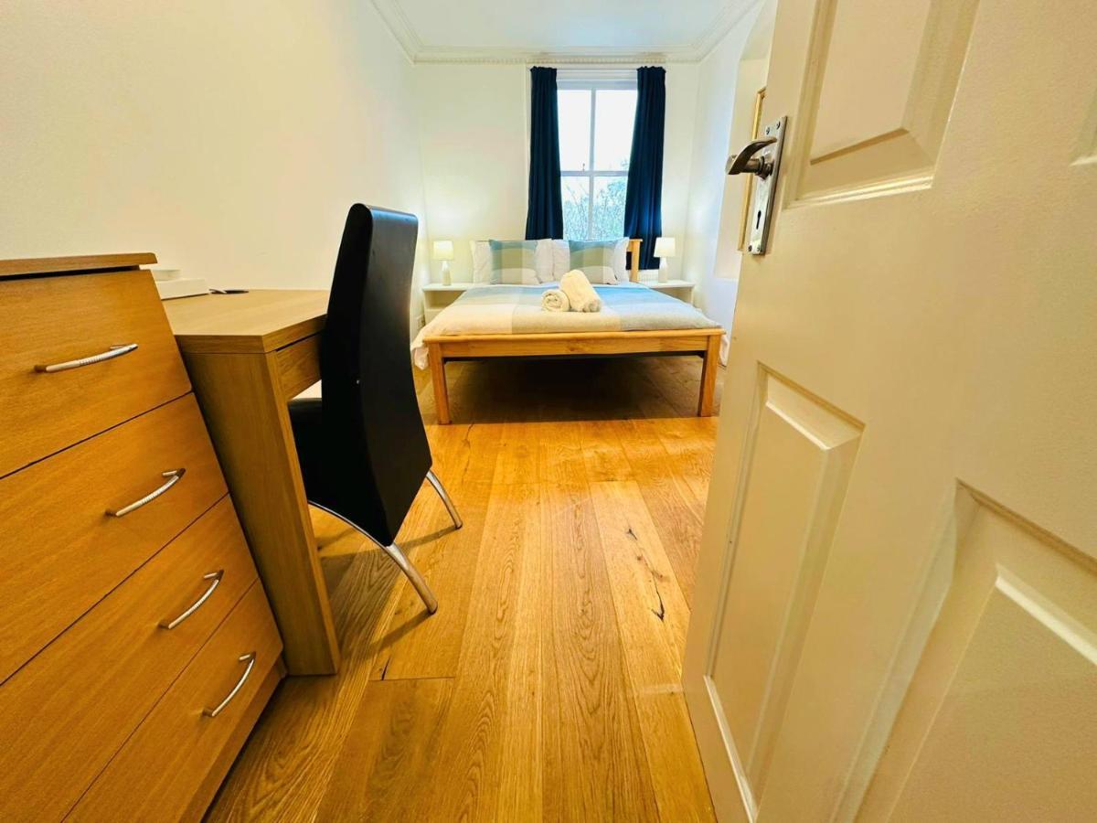 Cosy Home In Kensington - Great Location! 3 Minutes Walk To Earl'S Court Station Londres Exterior foto